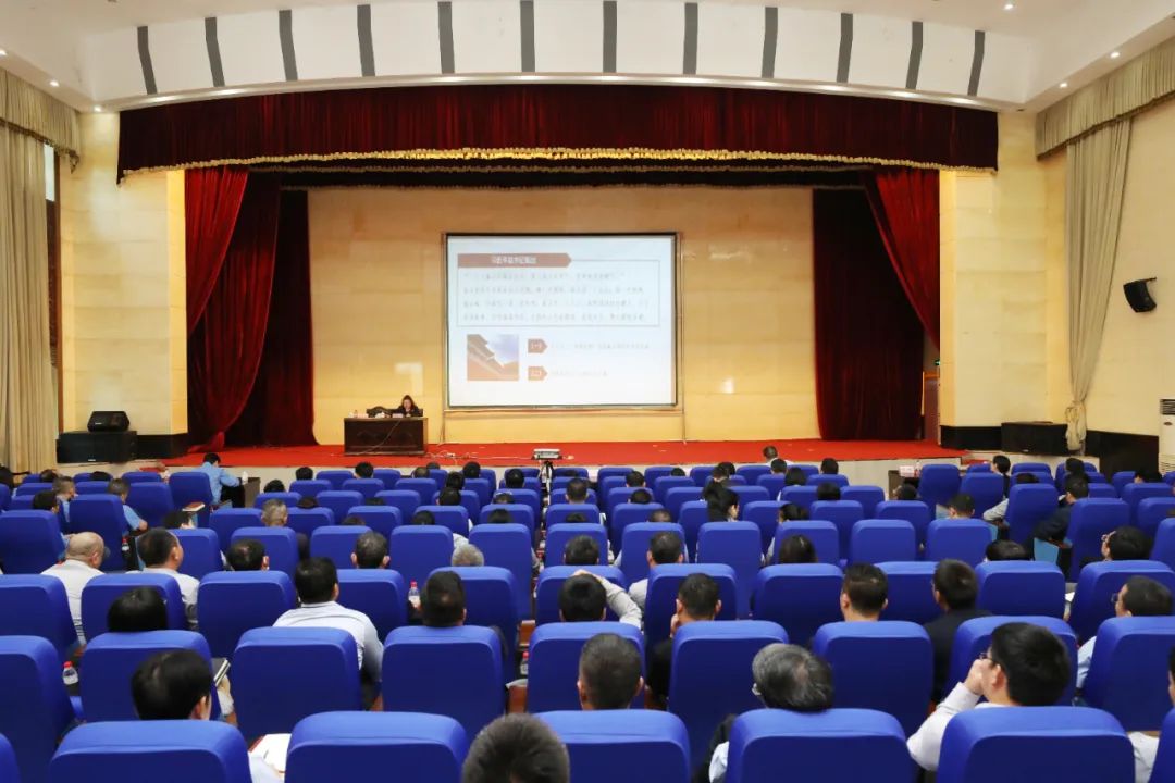 海钢？蠼岷辖械撤缌教育专题党课 以案明纪以案说法