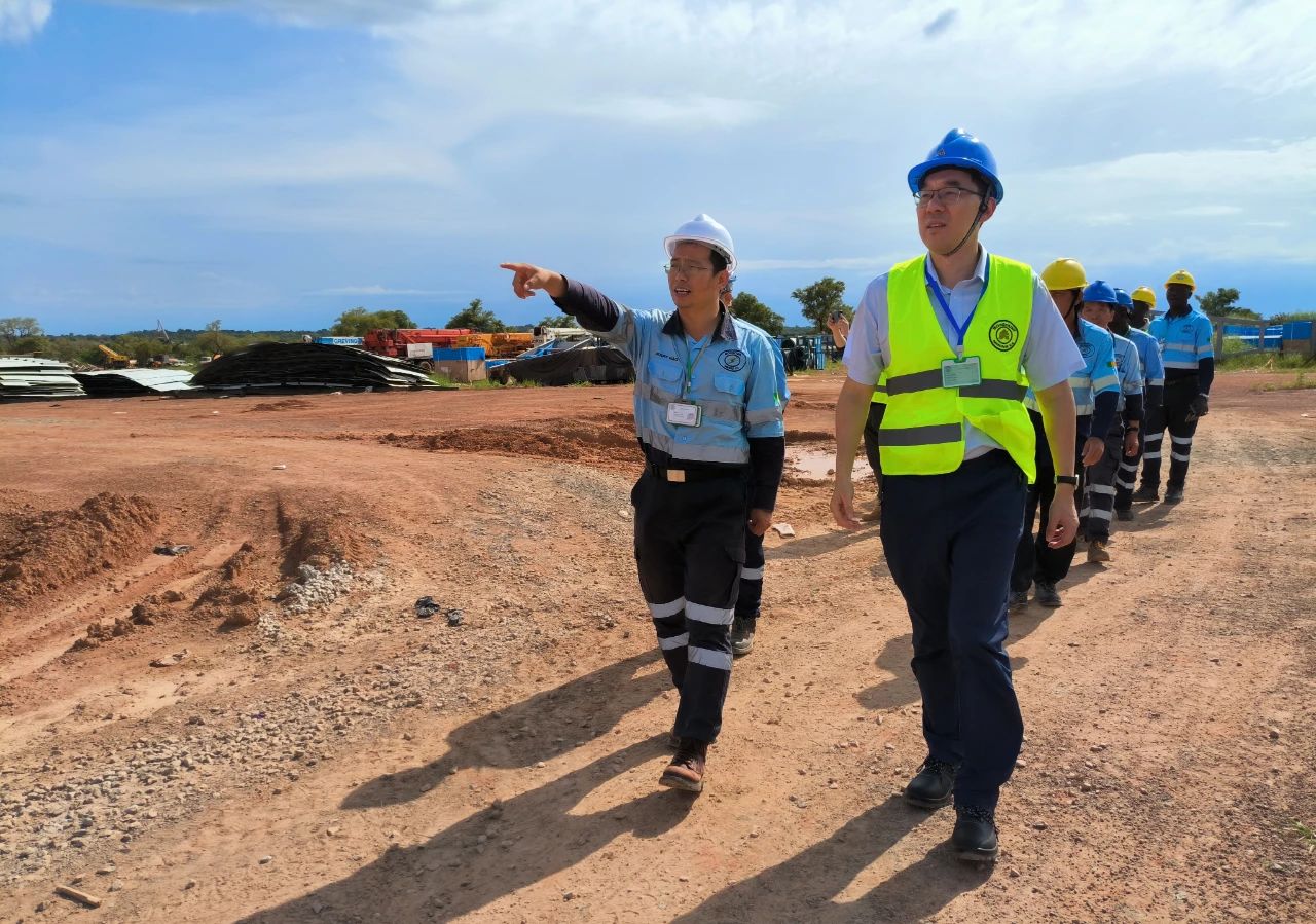 逐日经济新闻：国投证券赐与云顶集团增吃炖级，油气铁矿根基盘稳重，锂资源端投产在即